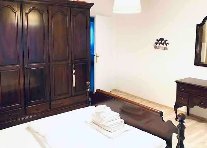 Casa Loro Mit Meerblick Und Privatem Pool * Trogir