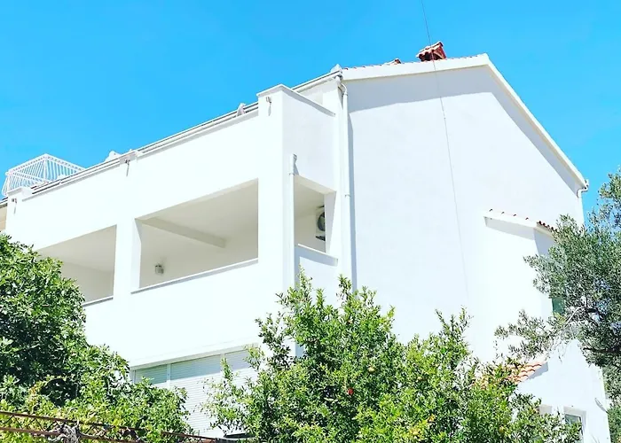 Casa Loro Mit Meerblick Und Privatem Pool * Trogir