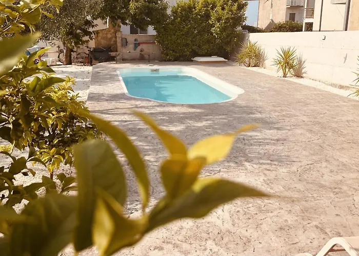 Appartement Casa Loro Mit Meerblick Und Privatem Pool Trogir