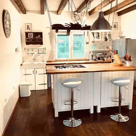 Апартаменты Casa Loro Mit Meerblick Und Privatem Pool Трогир