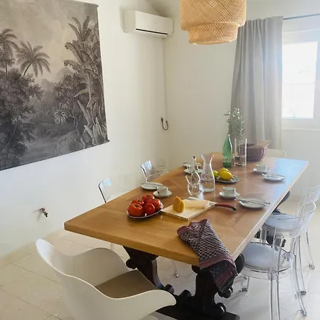 Casa Loro Mit Meerblick Und Privatem Pool Трогир